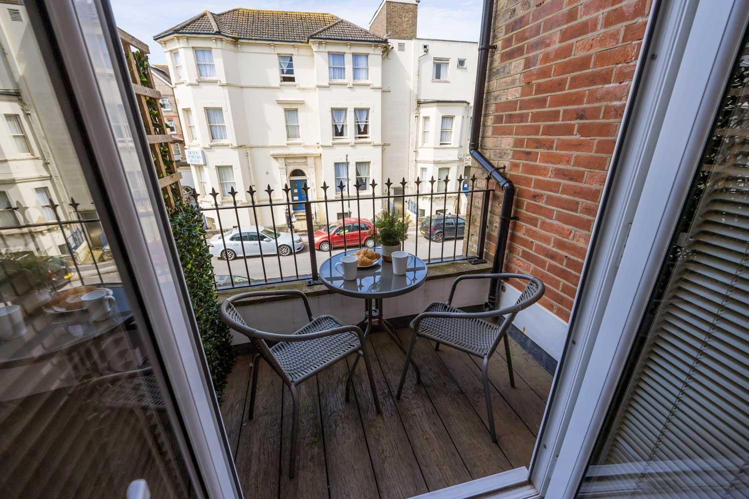 Sea Breeze - Pebbles Apartment Bournemouth Exterior photo